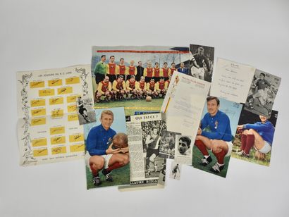 null Football. R.C. Lens, ensemble de 10 pièces sur le club, 1961 : a) lettre d'un...