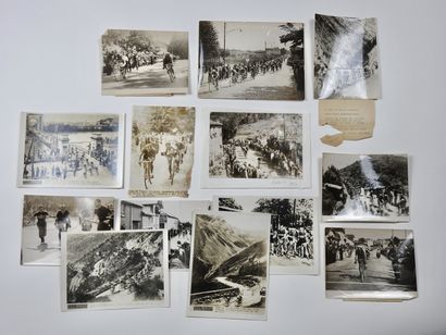 null Cyclisme.Tour 1939. Une douzaine de photos de presse, tirage argentique : a)...