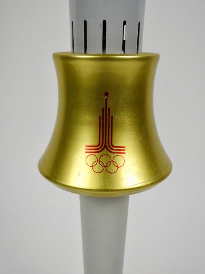 null Jeux Olympiques. 1980. Jeux de Moscou. Torche officielle utilisée. Avec logo...