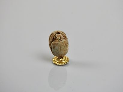 null Ramesside scarab decorated with a cartouche of Ramses II.Henv 2cm.