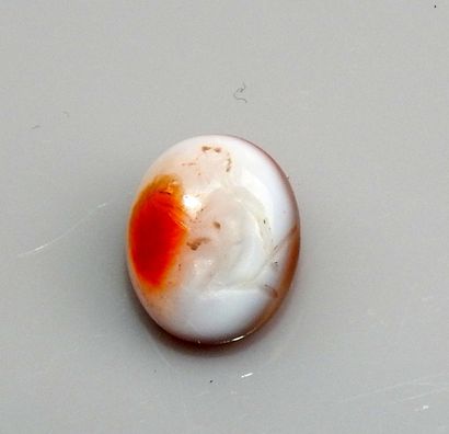 null Intaglio representing a squatting woman

Agate 1.3 cm