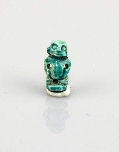 null Amulet representing a deity

Enamelled French fries 1.2 cm

Ancient Egypt Late...