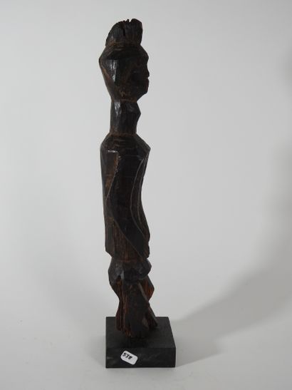 null Statue Mumuyé. Bois sculpté. Nigéria H 42 cm