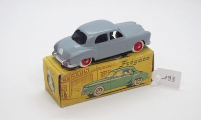 null CIJ - France - 1/45th - Metal (1)

# 3/51 RENAULT FLAGSHIP 1955

Grey, red plastic...