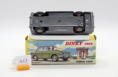 null DINKY TOYS - FRANCE - Metal (1)

# 523 SIMCA 1500

Metal grey, red interior....