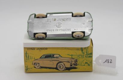 null CIJ - France - 1/45th - Metal (1)

# 3/5 PANHARD DYNA JUNIOR

Almond green,...