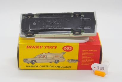 null DINKY TOYS - Great Britain - Metal (1)

# 263 - SUPERIOR CRITERION AMBULANCE

First...