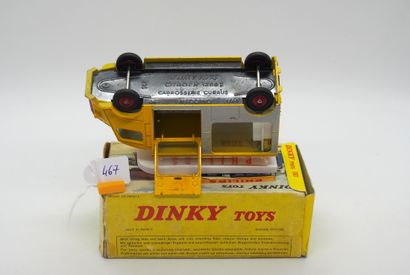 null DINKY TOYS - FRANCE - Metal (1)

# 587 CITROËN TYPE H "PHILIPS"

Yellow, silver...
