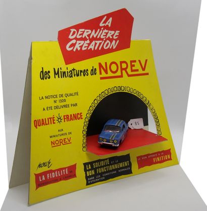 null NOREV - France - 1/43e - Carton Plastique (2)

EXCEPTIONNEL !

PRESENTOIR DE...