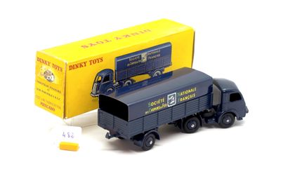 null DINKY TOYS - FRANCE - Metal (1)

# 32 AB TRACTOR PANHARD SEMI-TRAILER SNCF

Midnight...