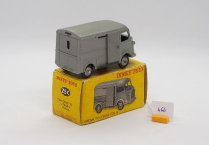 null 
DINKY TOYS - FRANCE - Metal (1)





# 25 C CITROËN TYPE H 1200 Kg





Gray...