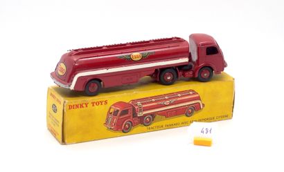 null DINKY TOYS - FRANCE - Métal (1)

# 32 C TRACTEUR PANHARD SEMI-REMORQUE ESSO

Version...