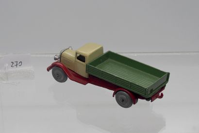 null DINKY-TOYS - France - 1/43rd - Metal (1)

POOR CURRENT

# 25 th TILTING TRUCK

Cream...