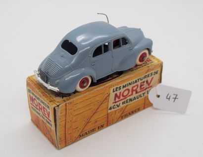 null NOREV - France - 1/43rd - Plastic (1)

- # 5 - 4 HP RENAULT

Grey-blue, red...