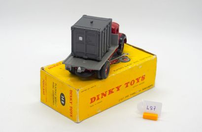 null DINKY TOYS - FRANCE - Metal (1)

# 581 BERLIET GLM TRAY CONTAINER

Tomato red,...