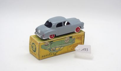 null CIJ - France - 1/45th - Metal (1)

# 3/51 RENAULT FLAGSHIP 1955

Grey, red plastic...