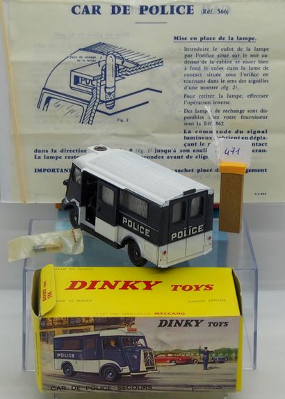 null DINKY TOYS - FRANCE - Metal (1)

# 566 CITROËN TYPE H CAR POLICE RESCUE

Colors...
