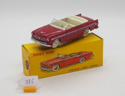 null DINKY TOYS - FRANCE - Métal (1)

# 24 A CHRYSLER NEW YORKER

Première variante...