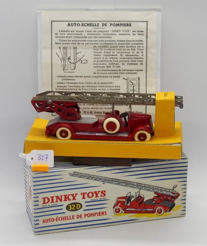 null DINKY TOYS - FRANCE - Metal (1)

# 32 D DELAHAYE LARGE FIRE LADDER

Silver red,...