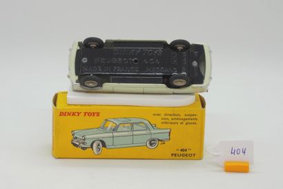 null DINKY TOYS - FRANCE - Metal (1)

# 553 PEUGEOT 404

Ivory, chocolate interior...