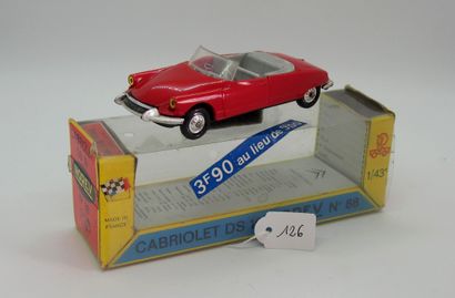 null NOREV - France - 1/43rd - Plastic (1)

# 88 CITROËN DS 19 CABRIOLET (1965)

Cherry...