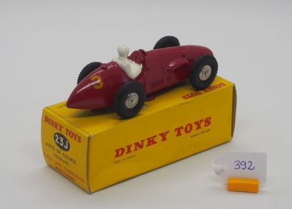 null DINKY TOYS - FRANCE - Métal (1)

VERSION PEU COURANTE

# 23 J FERRARI F2

Rouge,...