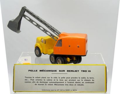 null NOREV - France - 1/43rd - Plastic (1)

# 114 EXCAVATOR ON BERLIET TBO 15

Orange...