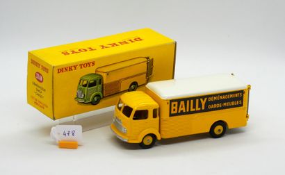 null DINKY TOYS - FRANCE - Metal (1)

- # 33 AN SIMCA CARGO VAN "BAILLY"

Yellow,...