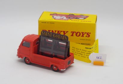 null DINKY TOYS - FRANCE - Metal (1)

# 564 RENAULT ESTAFETTE PICK-UP MIROITIER

Orange,...