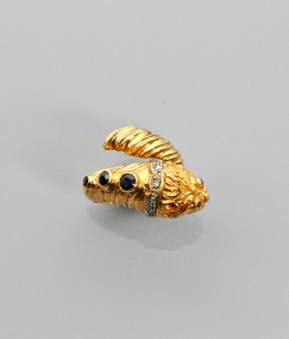 null LALAOUNIS, Bague figurant une belle tête de lion en or jaune, 750 MM, collier...