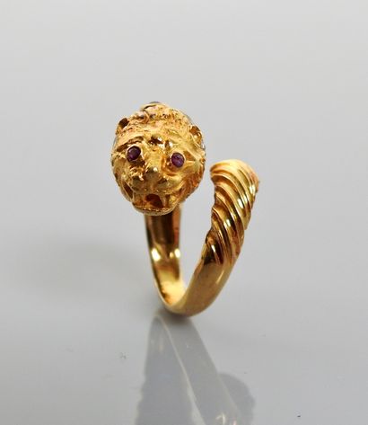 LALAOUNIS, Ring featuring a beautiful lion's...