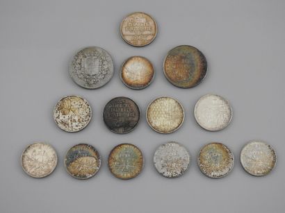 null Lot pièces argent : 7 x 5 francs 1960, 1961, 3 x 1963, 1964, 1965, ., poids...
