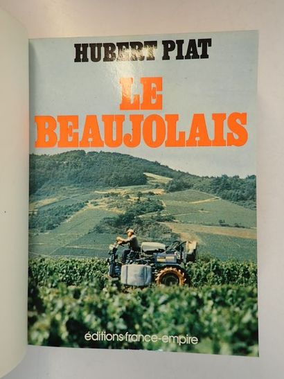 null Piat, Hubert.Le Beaujolais. In-8 de 18.5 x 14 cm. Demi-chagrin vert, titre et...