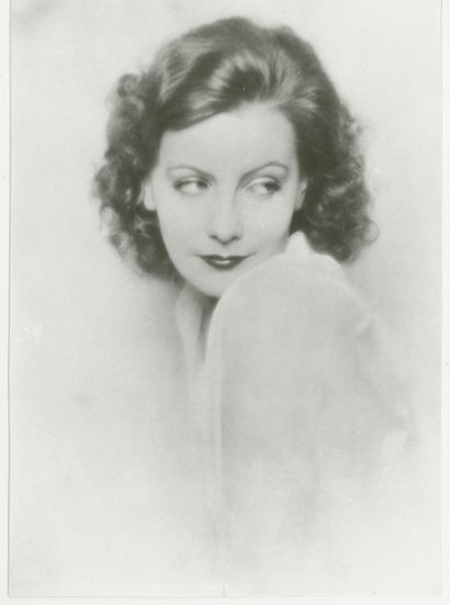 null Russell BALL (1891-1942, attribué à). Portrait de Greta Garbo. Circa 1927. Tirage...