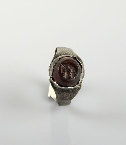 null 
Ring with an intaglio representing a goddess, probably Ceres




Bronze and...