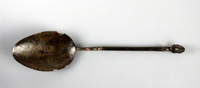 null Cuillère à manche ouvragé

Bronze 14.5 cm

Période romaine