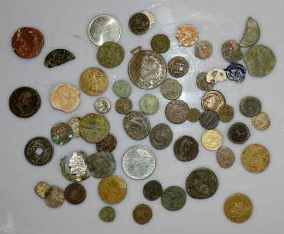 null Important lot de monnaies antiques et postérieures dont féodales, jetons royaux,...