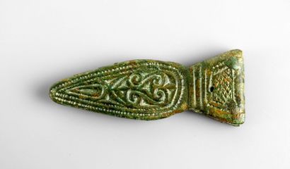 null Ferret de ceinture à décor d’entrelacs

Bronze 6.8 cm

Période romaine