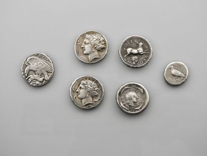 null Six copies de monnaies Antiques

Metal argenté