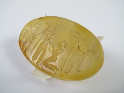 null Oval intaglio with adoration scene. Agate. L 5 cm. Partho-Sassanid style