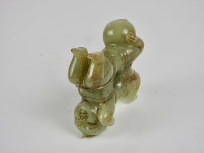 null Enfants acrobates.Jade néphrite.Chine.XIXès.

L :7,5cm.