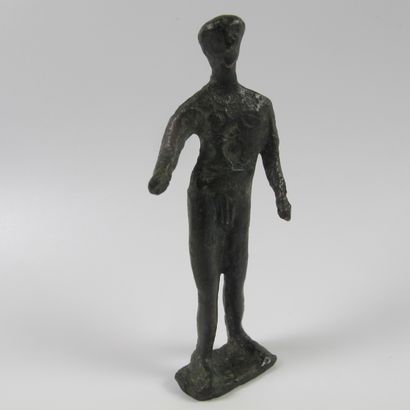 null Statuette d’éphèbe en bronze. H 7cm. Style gréco-romain.