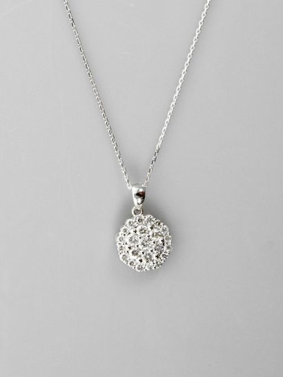 null Diamond chain and pendant in white gold, 750 MM, covered with diamonds, total...