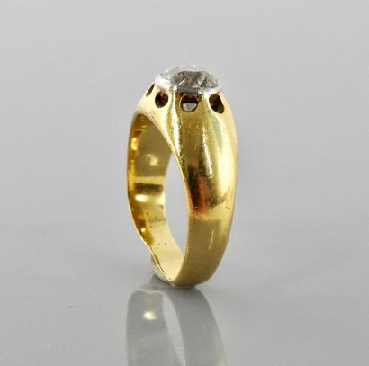 null Man's ring ' Jonc Anglais ' in yellow gold, 750 MM, set with a round diamond...