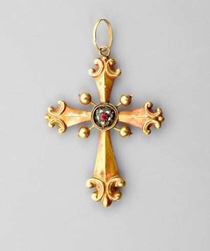 null Pendant ' Bressane Cross ' in yellow gold, 750 MM, dimensions 55 / 40 mm, End...