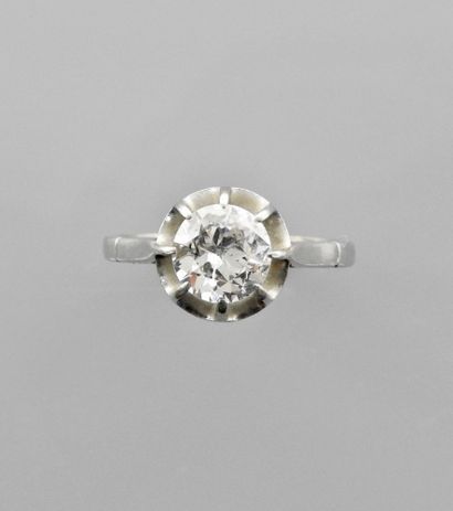 null Bague solitaire en or gris, 750 MM, ornée d'un diamant pesant 1,50 carat environ,...