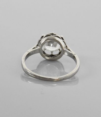null Solitaire ring in white gold, 750 MM, set with a diamond weighing approximately...