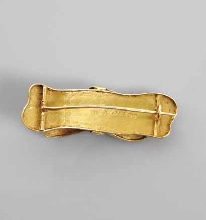 null Ouvrage Suèdois, Ravissante broche dessinant un ruban noué en or jaune, 750...
