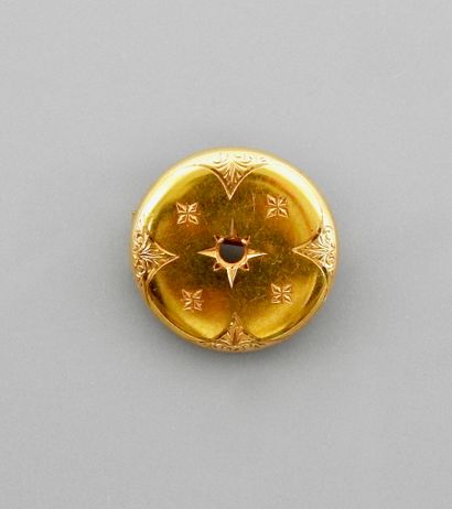 null Round brooch in yellow gold, 750 MM, no central stone, circa 1900, weight: 1.7gr....