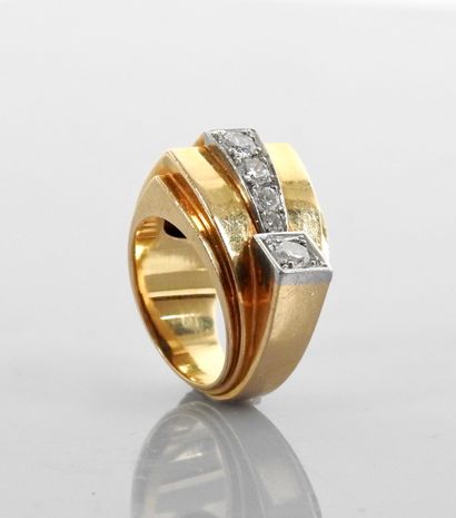 null Tank' ring in pink gold 750MM and platinum 900 MM, set with four diamonds, circa...